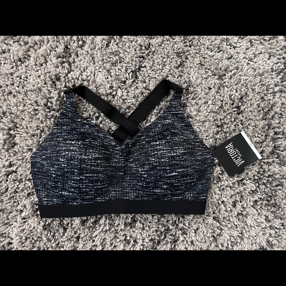 🏐 NWT Victoria Sport / Sports Bra